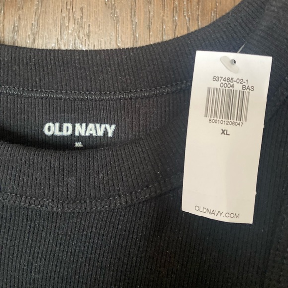 Set of 2 Old Navy tank tops NWT sz XL - Picture 3 of 4